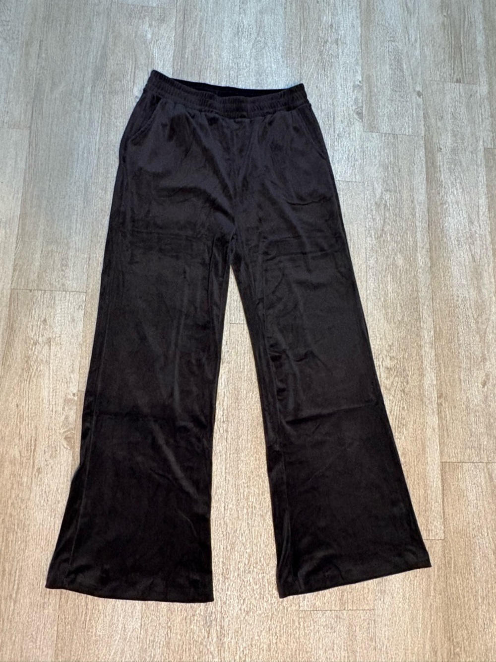 BAE CITY BLACK FLARE VELOUR PANTS SIZE 1X